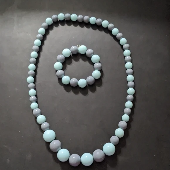 Light Blue and Blue Grey Beaded Stretchy Elastic Statement Necklace Bracelet