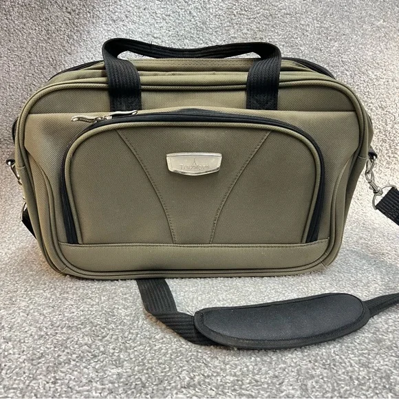 Travelpro Carry On Bag Weekend Trip Shoulder Bag Luggage Green