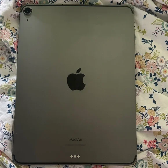 Apple iPad Air Space Gray