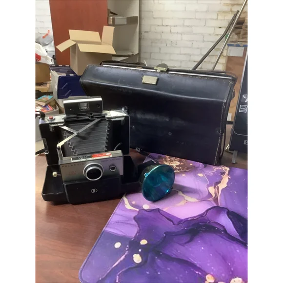Collectable Vintage Polariod Land Model 101 Camera,Produced 1964-1967