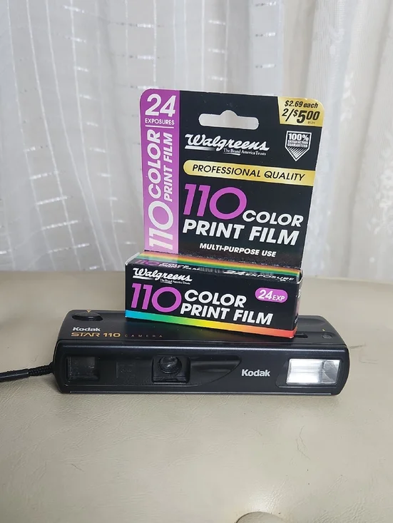 Vintage Collectable Kodak Star 110 camera 24 Exposure (expired) Film Bundle