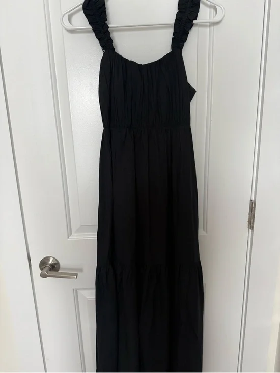 Abercrombie & Fitch Black Ruched-Strap Maxi Dress