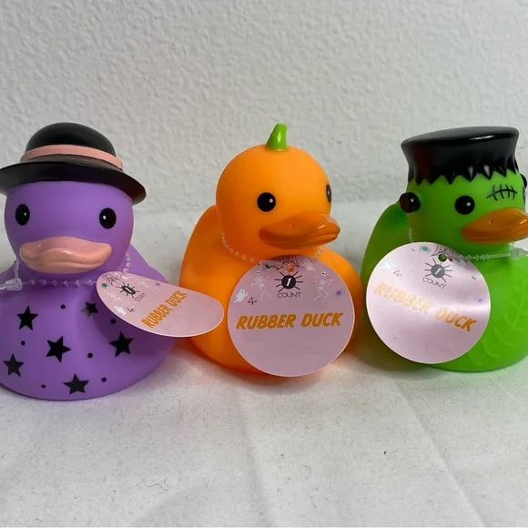Target Bullseye Halloween Rubber ducks set of 3 New with tags 2023