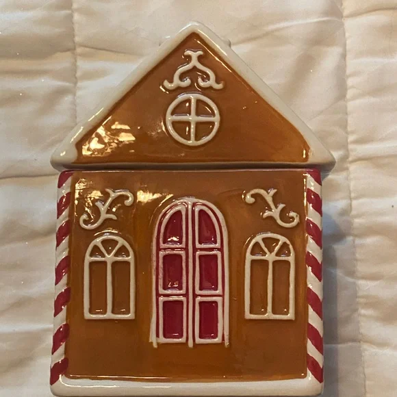 Target Christmas 2023 Gingerbread cookie jar