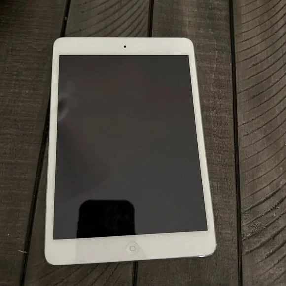 Apple Tablet - White Frame