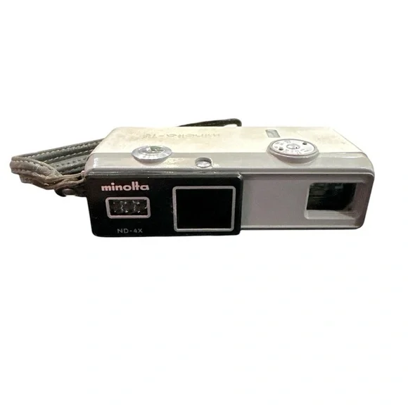 VINTAGE MINOLTA-16 ND-4X CAMERA With Original Carrying Case Cover Japan Made
