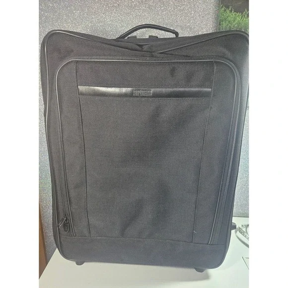 HARTMANN Black Ballistic‎ Nylon Expandable Rolling Suitcase Garment Bag Luggage