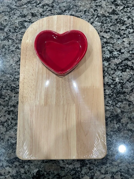 Target Bullseye’s Playground Wood Tray w/ Heart Bowl NWT