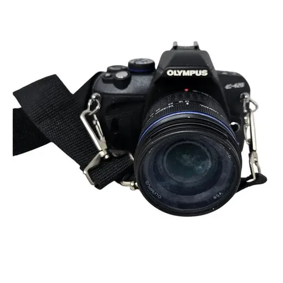 Olympus E-420 With Digital Camera with Zuiko 14-42mm Lens Tested 2 Batteries
