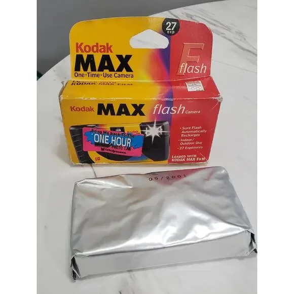 Kodak Max One Time Use Camera 27‎ Exposures Flash Exp. 2001 Indoor/Outdoor Use