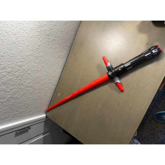 Hasbro Star Wars Kylo Ren Red Crossguard Lightsaber Extendable Toy 2015 B3691