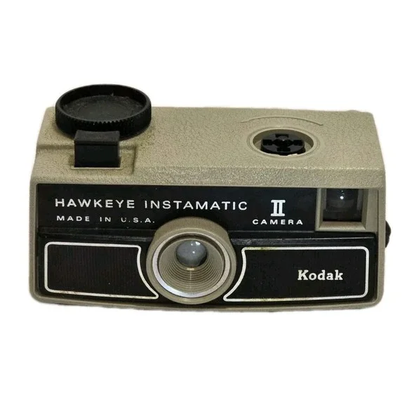 Kodak Hawkeye Instamatic II Camera GUC Vintage Collector Movie Prop Retro USA