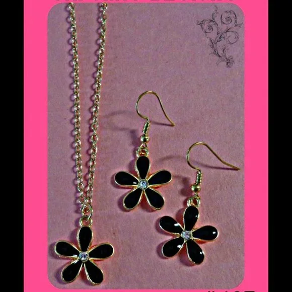 Gold Tone & Black Flower Design Dangle Earring & Necklace Jewelry Set For Girls