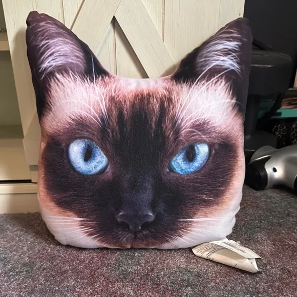 Cat Face Pillow with Blue Eyes