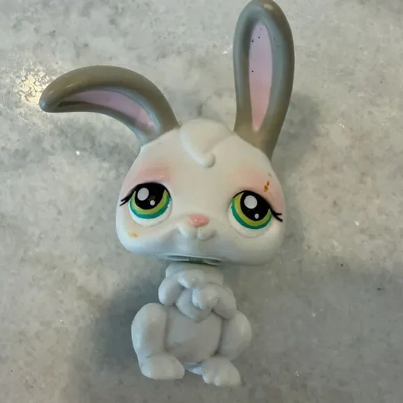 Littlest Pet Shop LPS #211 Bunny White Grey Green Eyes Pink Hasbro