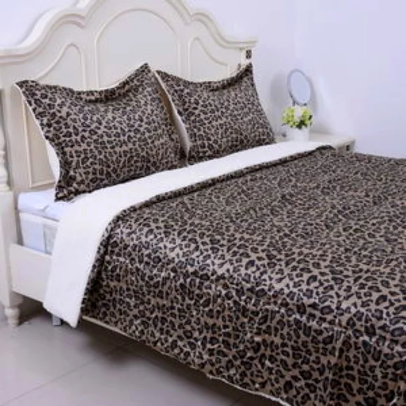 Leopard Comforter Set - NWOB