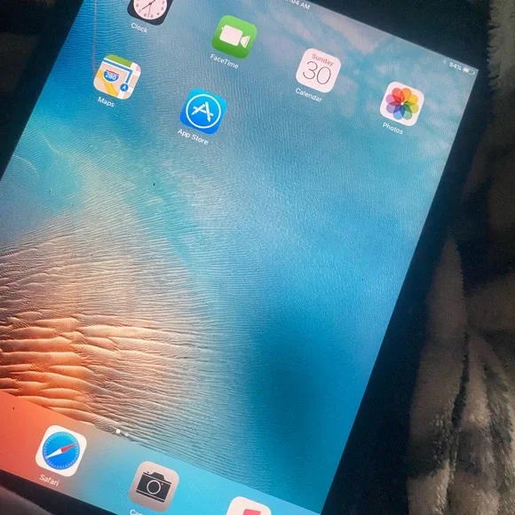 Apple iPad 6th gen Black