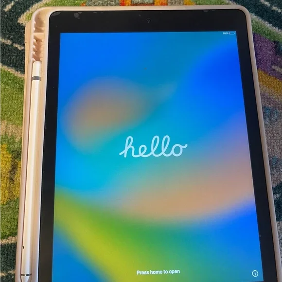 Apple iPad (128GB)