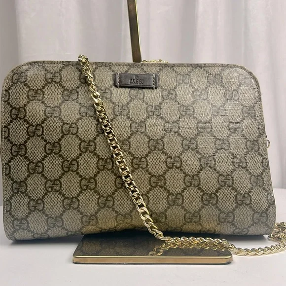 Authentic Gucci GG Vintage Suprime Brown ClutchBag