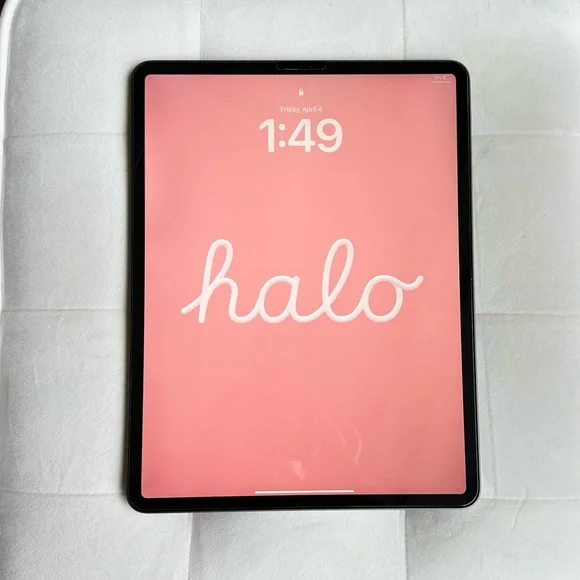 iPad Pro 4th gen M2 12.9” WiFi only 128 gb.