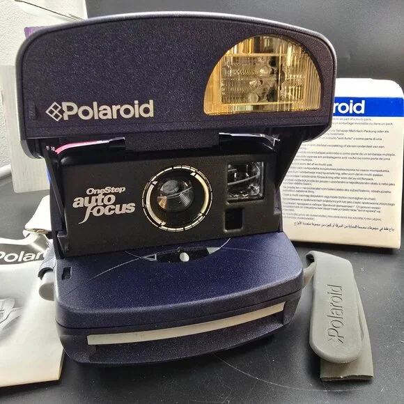 Polaroid OneStep Auto Focus Instant Camera Box Manual Plus Film UNTESTED JJ4175