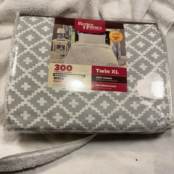 Better Homes and Gardens Sheet Set Twin Three 3 Pieces‎ Gray And White
