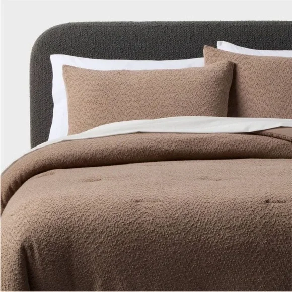 THRESHOLD BWT 3pc boucle comforter set -mocha -full/queen