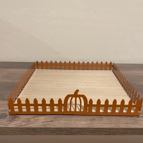 Target Bullseyes Playground Halloween Orange Metal Pumpkin Picket Fence Tray