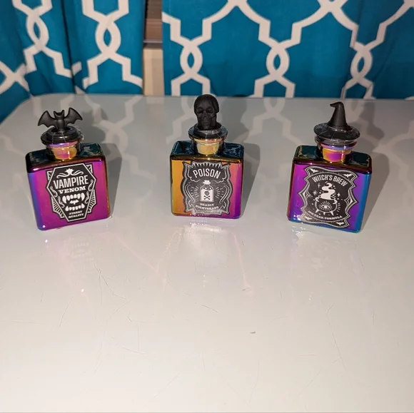 ❤️NEW 2024 Target Bullseye Set of 3 Mini Glass Potion Bottles Iridescent