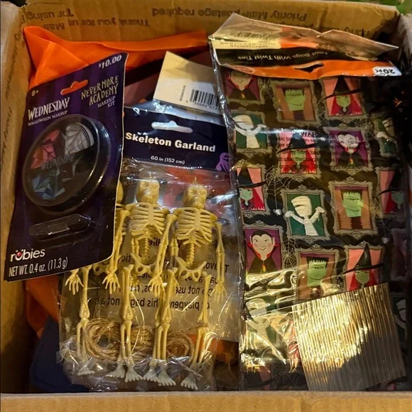 New dollar store Halloween decor. Random box of 20 items dollar store/target
