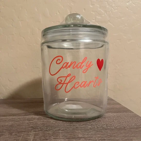 Target Bullseye Glass Candy Hearts Valentine’s Jar Lid Hearts Pink Red NWT