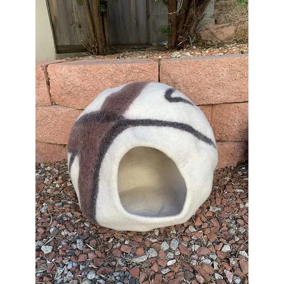 Modern Pet Furniture Natural Wool Cat Bed Cocoon Handmade Cave - Black & White
