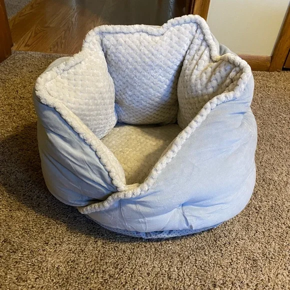 New cat bed