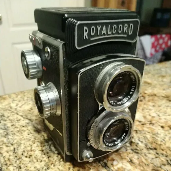 Very Rare Royalcord Twin Lens Reflex Camera w/ Horinor Anastigmat f/3.5 7.5cm