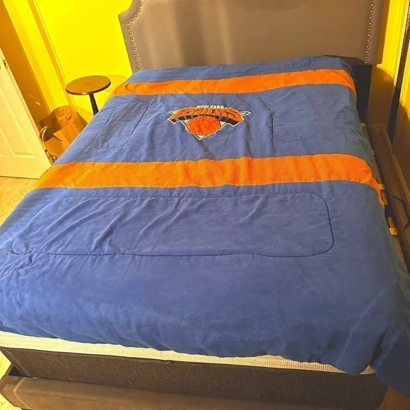 NBA NY Knicks BLANKET / TWIN Bed Comforter