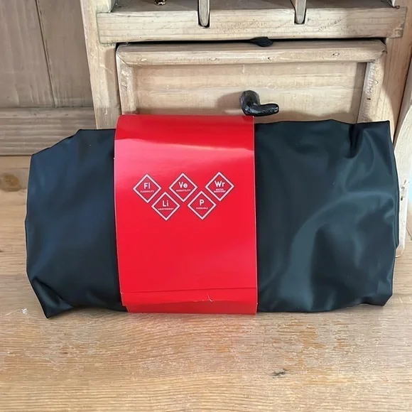 American Airlines Cole Haan Amenity Kit Bag NWT 2018 Red Black Filled
