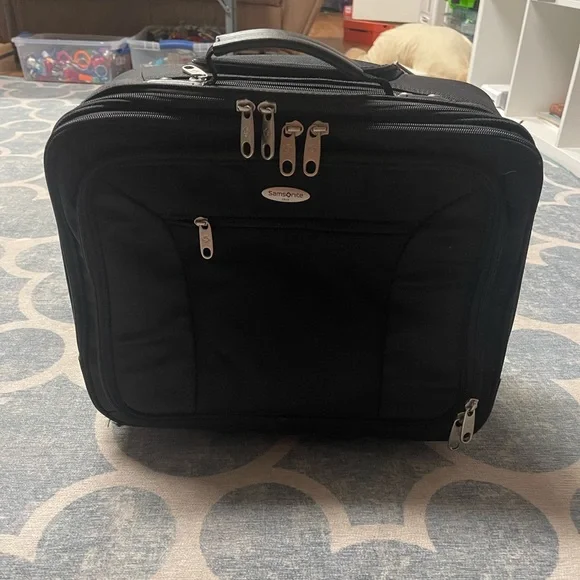 Samsonite wheeled briefcase/carry on luggage