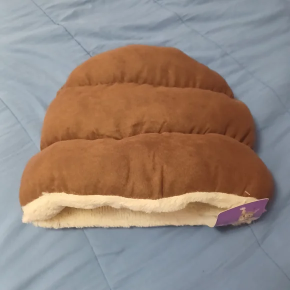 Small pet bed