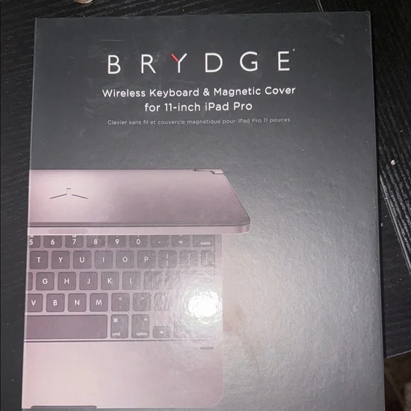 Silver Wireless Keyboard & Magnetic Cover for 11-inch iPad Pro