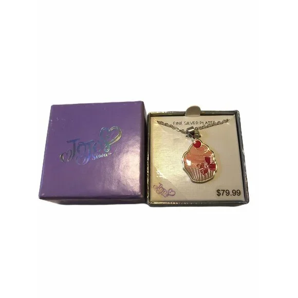 Jojo Siwa Cupcake Pendant Necklace 18