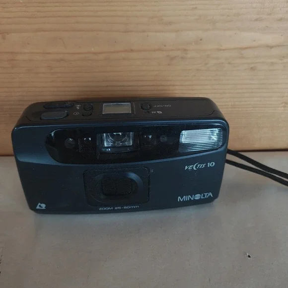 Minolta Vectis 10 Date Black 25-50mm Point & Shoot 35mm Film Camera UnTested C1‎