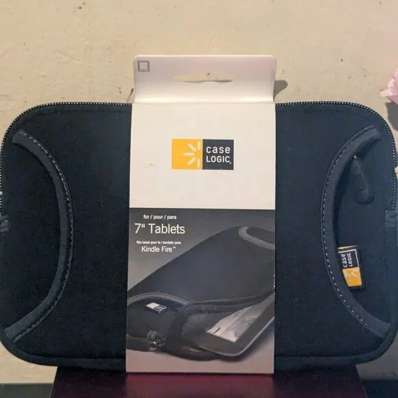 Case Logic Kindle/Tablet Sleeve/Case, EUC 7