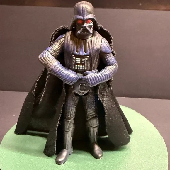 Star Wars Darth Vader Action Figure 1998 Hasbro LFL Vintage Black Fabric Cape