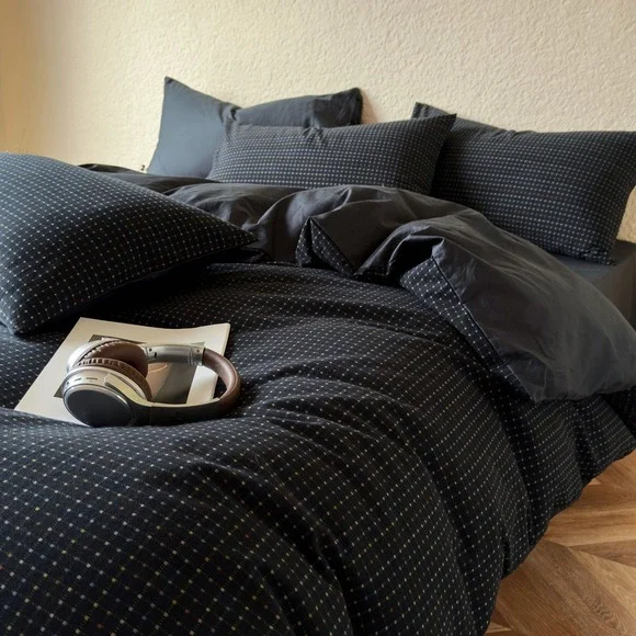 Of Joy Black Plaid 100% Cotton Yarn-dyed Jacquard Reversible Comforter Set King