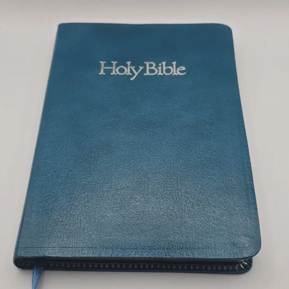 Thomas Nelson Holy Bible King James Version Bonded Leather Red Letter Edition
