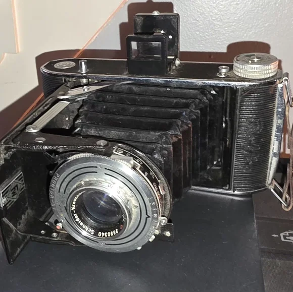 Vintage Folding Camera - Black