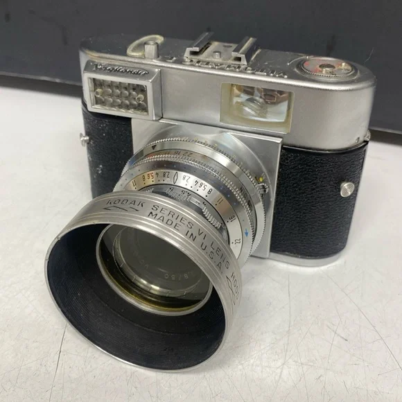Voigtländer Vitomatic 35mm viewfinder camera with 50mm F2.8 lens