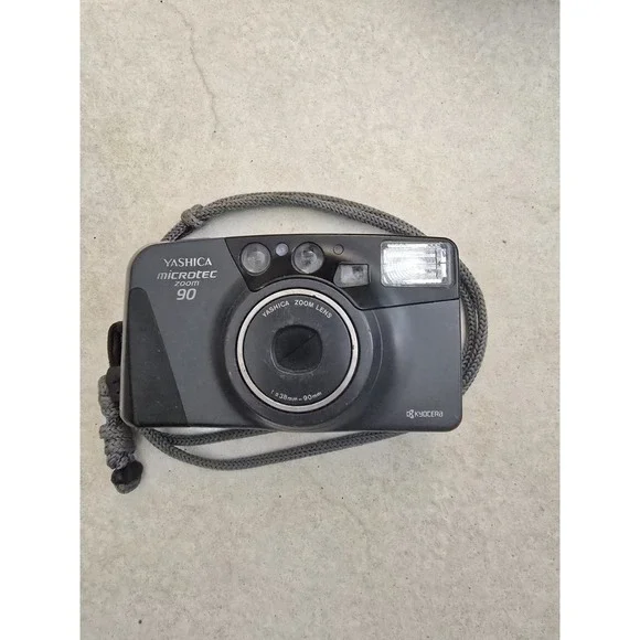 YASHICA Microtech Zoom 90 (35mm) Film Camera