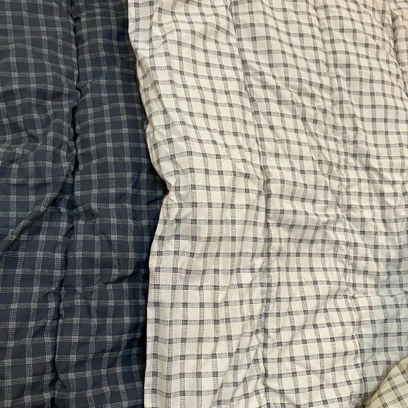 Twin Reversible Comforter-exc cond. 86 x62” This is ONE, have 2 identical. Copy1