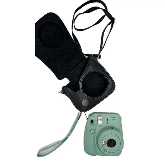 Fujifilm Instax Mini 7S Instant Film Camera Mint Green with Case – Tested Works